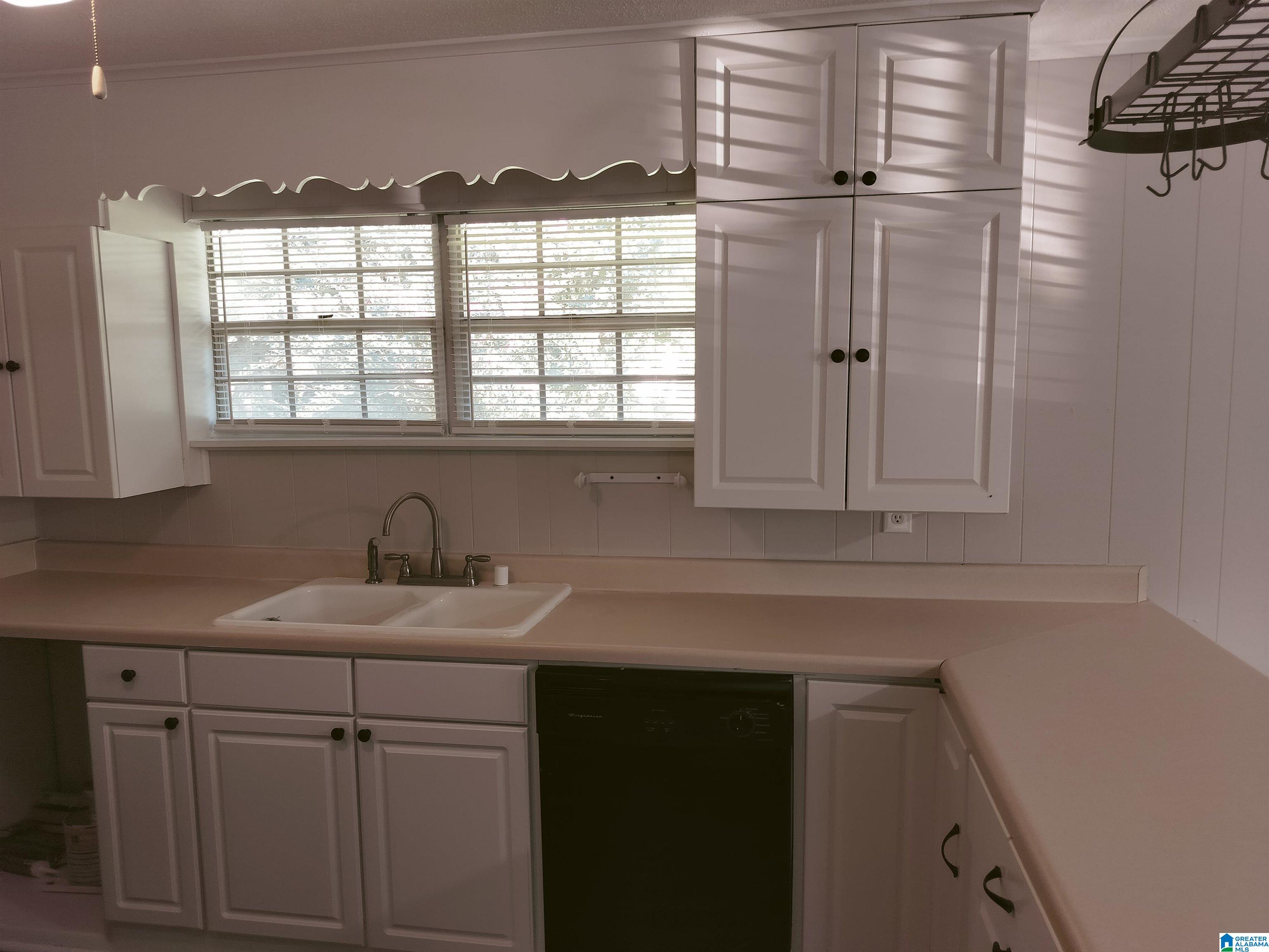 291 Glenn Chapel Road Gardendale, AL 35071 - Photo 4 of 24
