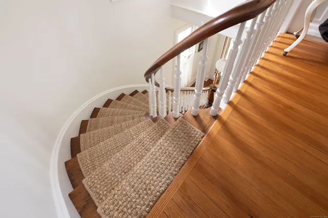 $1,925,000 | 56 Sharon Road, Salisbury, CT 06039