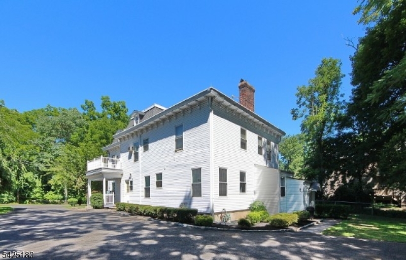 11 Childs Road, Unit A Bernardsville, NJ 07924 - Photo 2 of 10