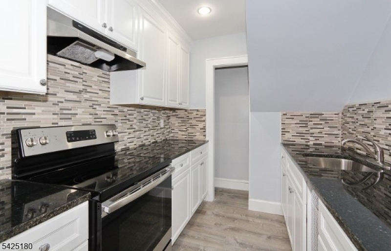 11 Childs Road, Unit A Bernardsville, NJ 07924 - Photo 3 of 10