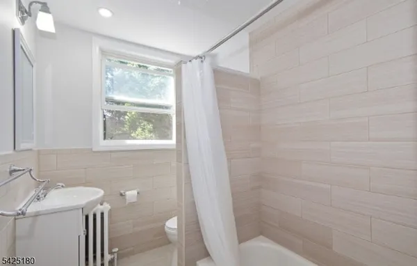 $1,950 | 11 Childs Road, Unit A, Bernardsville, NJ 07924