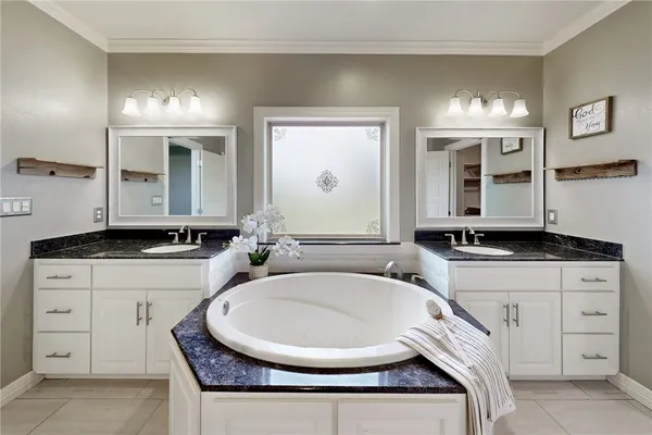 $489,000 | 4178 WAGONWHEEL Road, Bryan, TX 77808