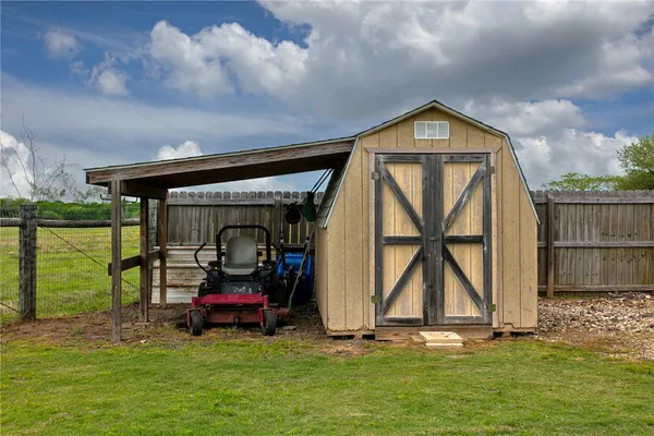 $489,000 | 4178 WAGONWHEEL Road, Bryan, TX 77808