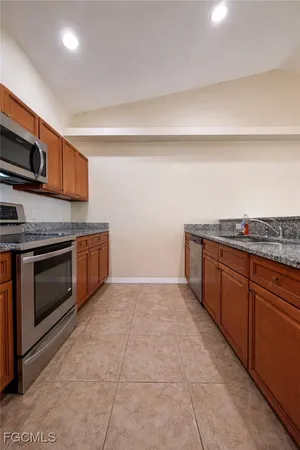 $1,495 | 2141 Southwest 8th Place, Cape Coral, FL 33991