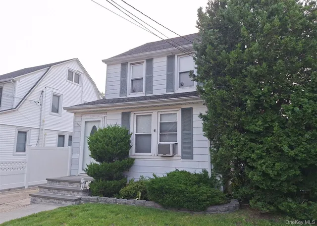 $760,000 | 15 Stratford Avenue, Williston Park, NY 11596