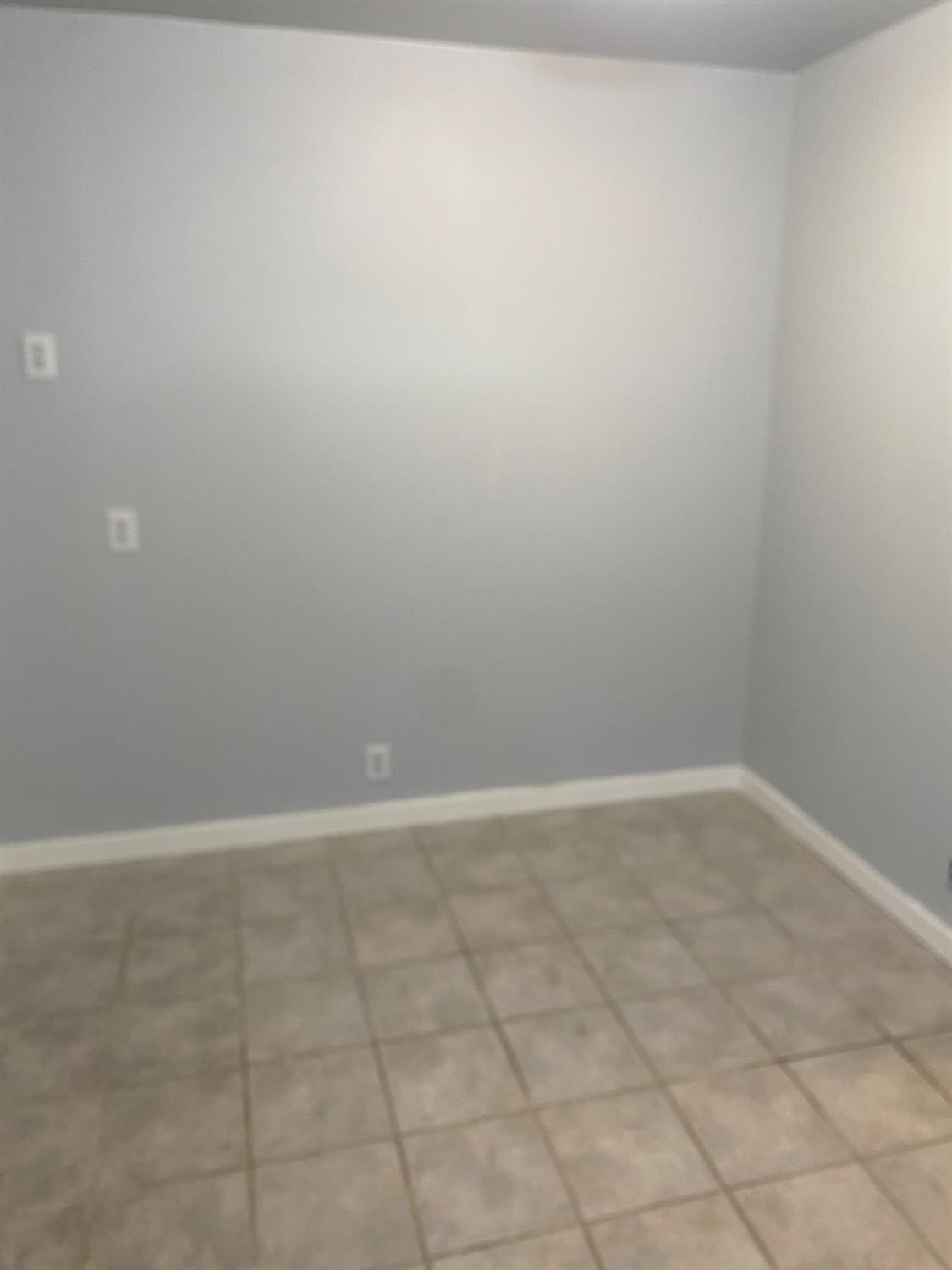 947 West Friesen Avenue Reedley, CA 93654 - Photo 23 of 34 a view of an empty room