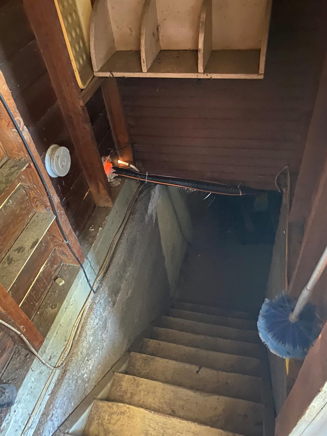 947 West Friesen Avenue Reedley, CA 93654 - Photo 27 of 34