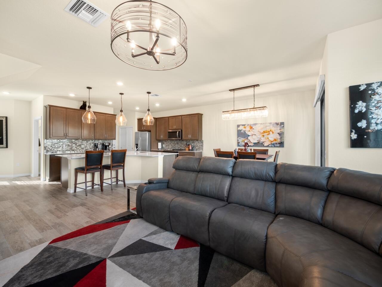 8217 Cadre Noir Road Lake Worth, FL 33467 - Photo 4 of 15 008