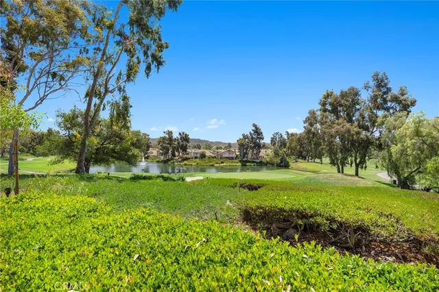 $1,359,999 | 4 Vista Frondosa, Rancho Santa Margarita, CA 92688