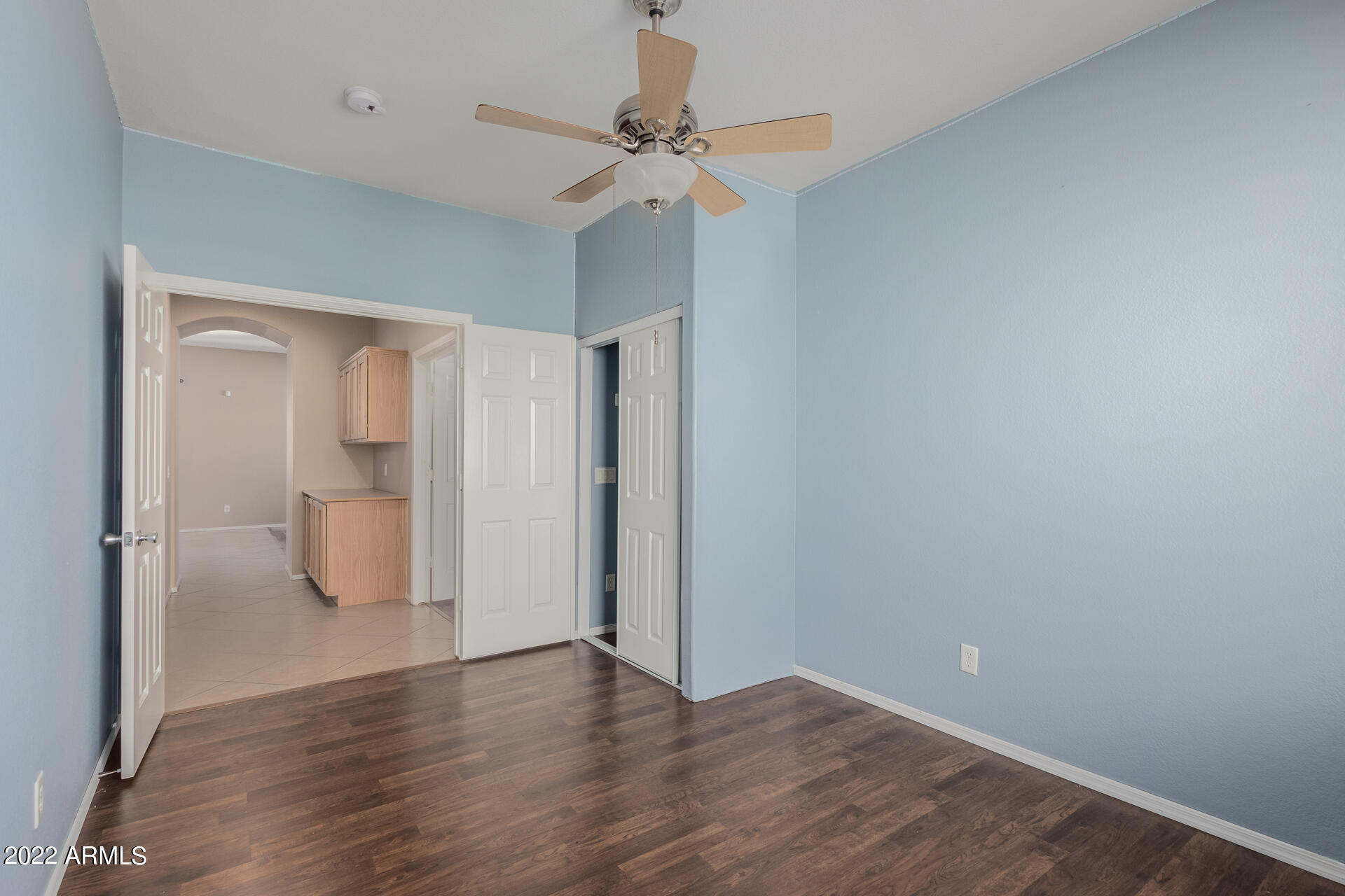14440 West Redfield Road Surprise, AZ 85379 - Photo 33 of 36 a view of an empty room with a window