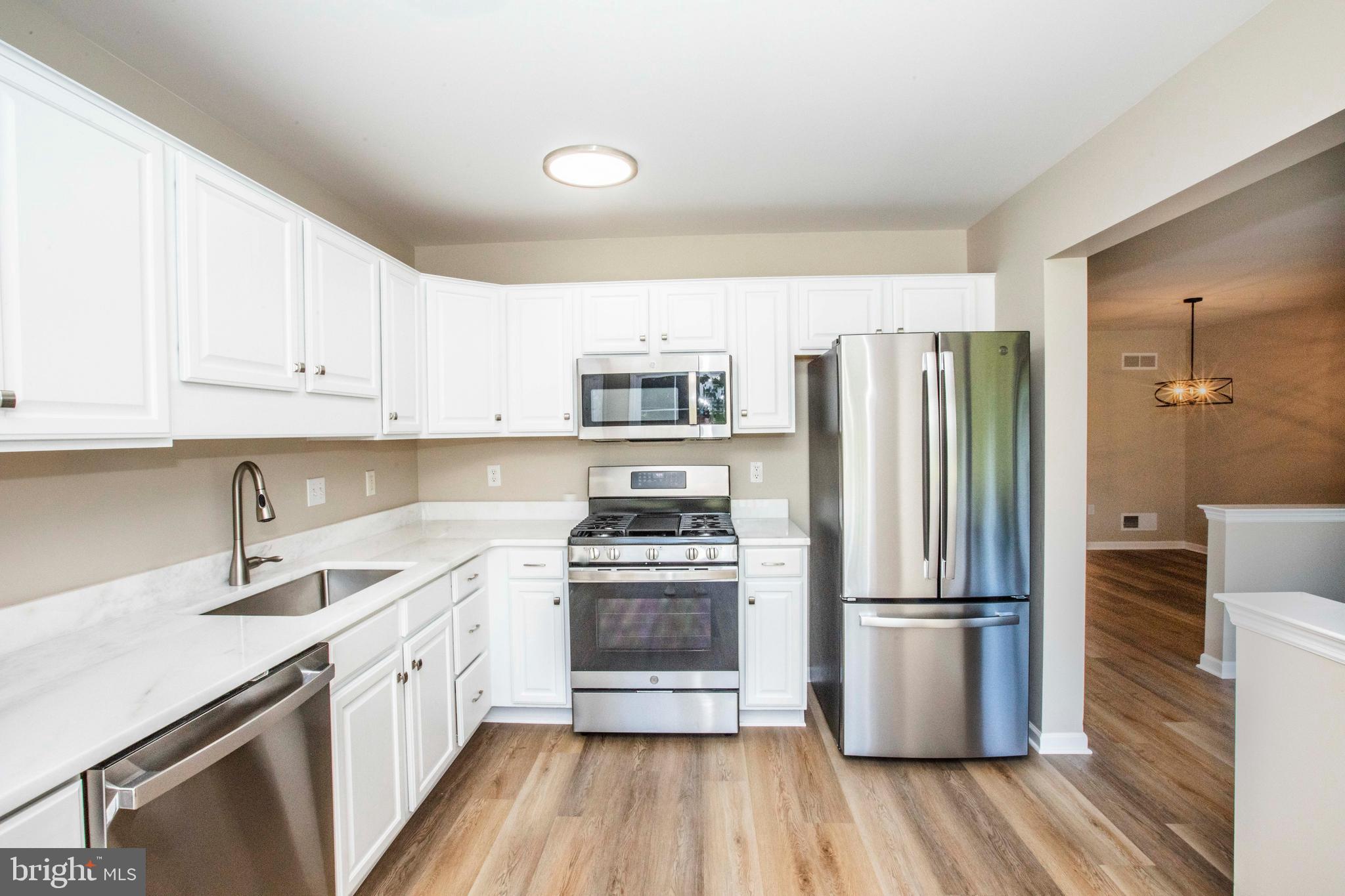 20 White Pine Gulch Reading, PA 19607 - Photo 11 of 28 Kitchen