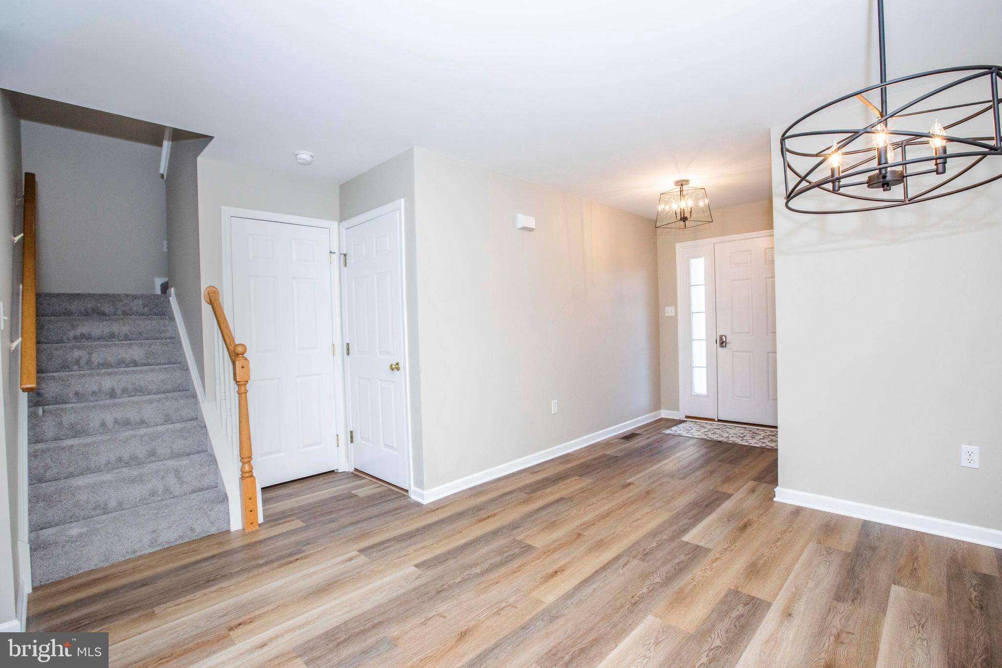 20 White Pine Gulch Reading, PA 19607 - Photo 6 of 28 dining area