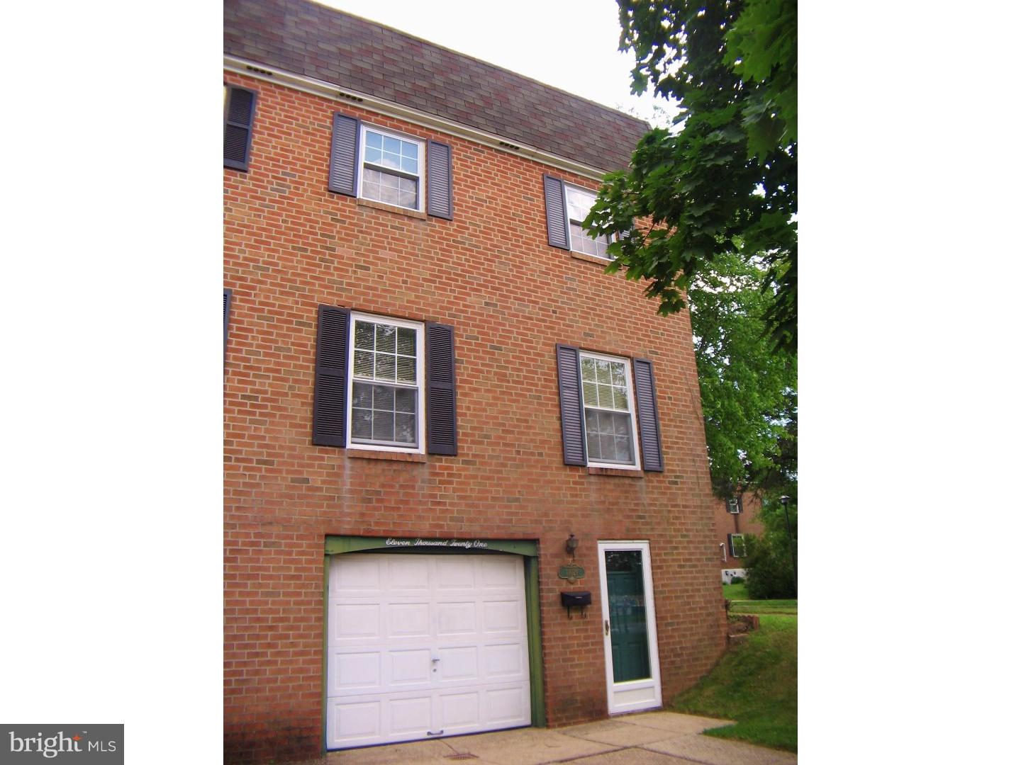 11021 Rennard Street Philadelphia, PA 19116 - Photo 2 of 25 Gallery Image 2