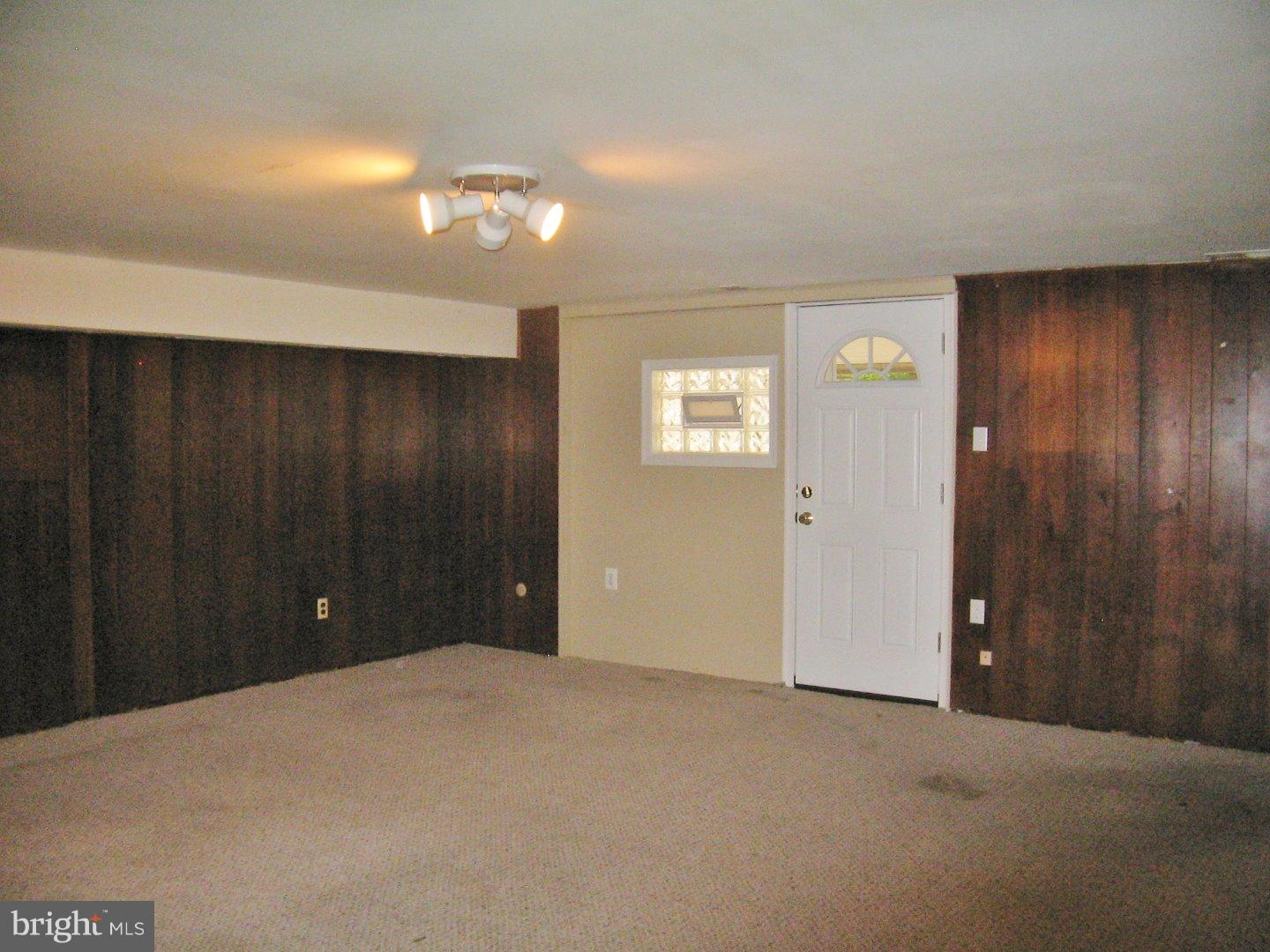 11021 Rennard Street Philadelphia, PA 19116 - Photo 16 of 25 Gallery Image 16