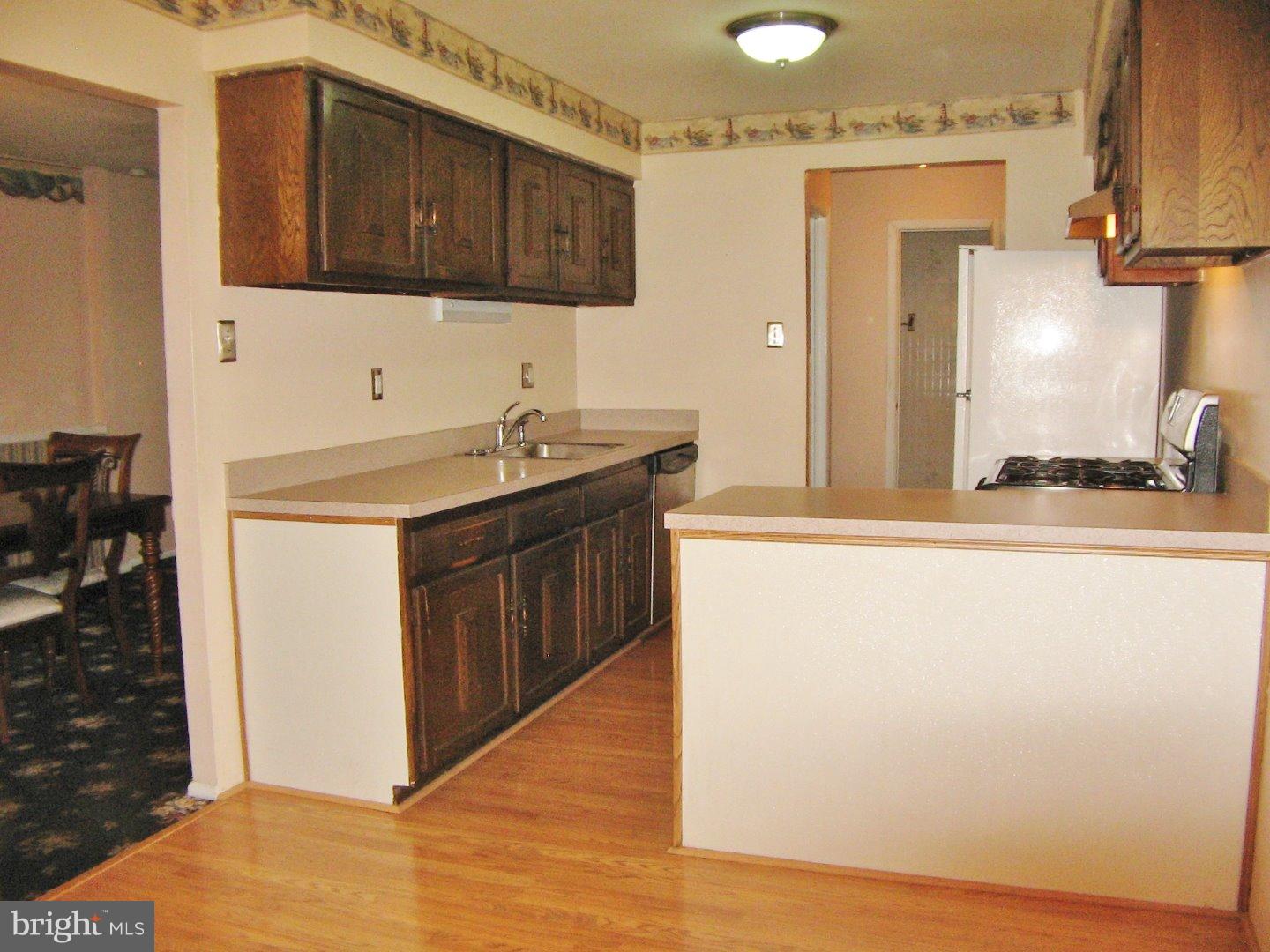 11021 Rennard Street Philadelphia, PA 19116 - Photo 8 of 25 Gallery Image 8