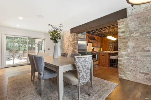 $2,300,000 | 522 Napoleon Street, South Bend, IN 46617