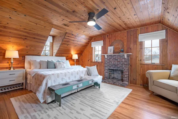 $2,300,000 | 522 Napoleon Street, South Bend, IN 46617