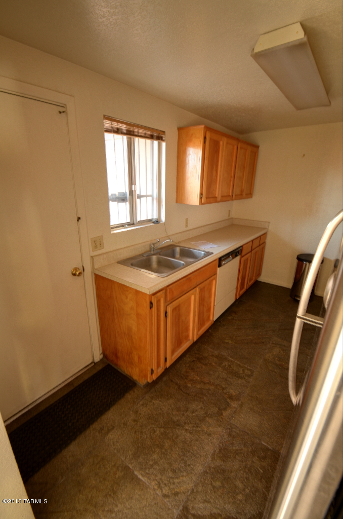 4318 East Fort Lowell Road Tucson, AZ 85712 - Photo 6 of 16 Gallery Image 6