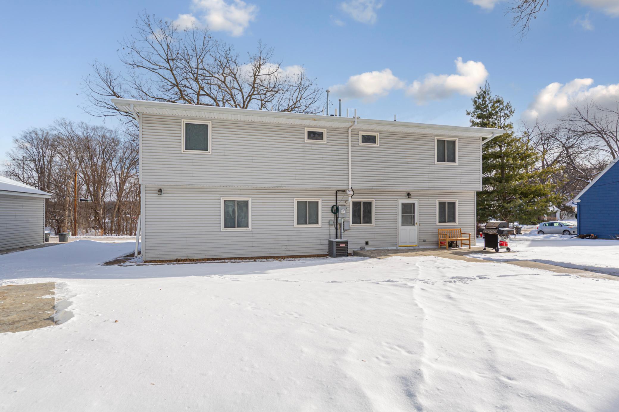 728 Winona Street Mankato, MN 56001 - Photo 7 of 12