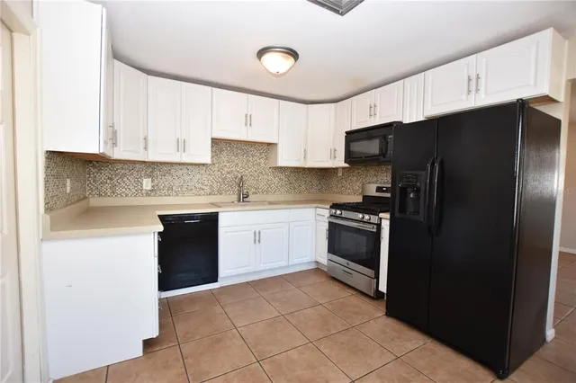 $1,435 | 1317 East Myrtle Street, Lakeland, FL 33801