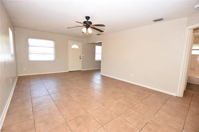 $1,435 | 1317 East Myrtle Street, Lakeland, FL 33801