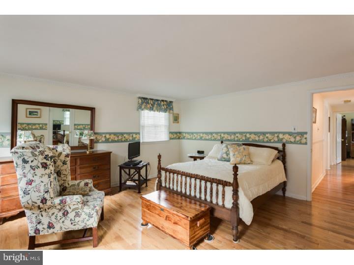 738 York Road Mount Laurel, NJ 08054 - Photo 19 of 25
