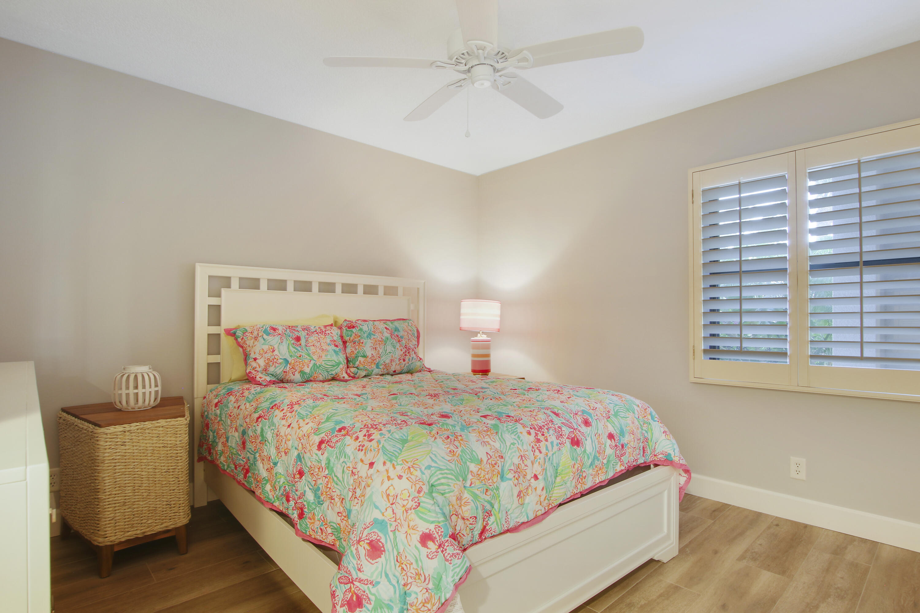 356 Golfview Road, Unit 101 North Palm Beach, FL 33408 - Photo 15 of 25 Bedroom 3