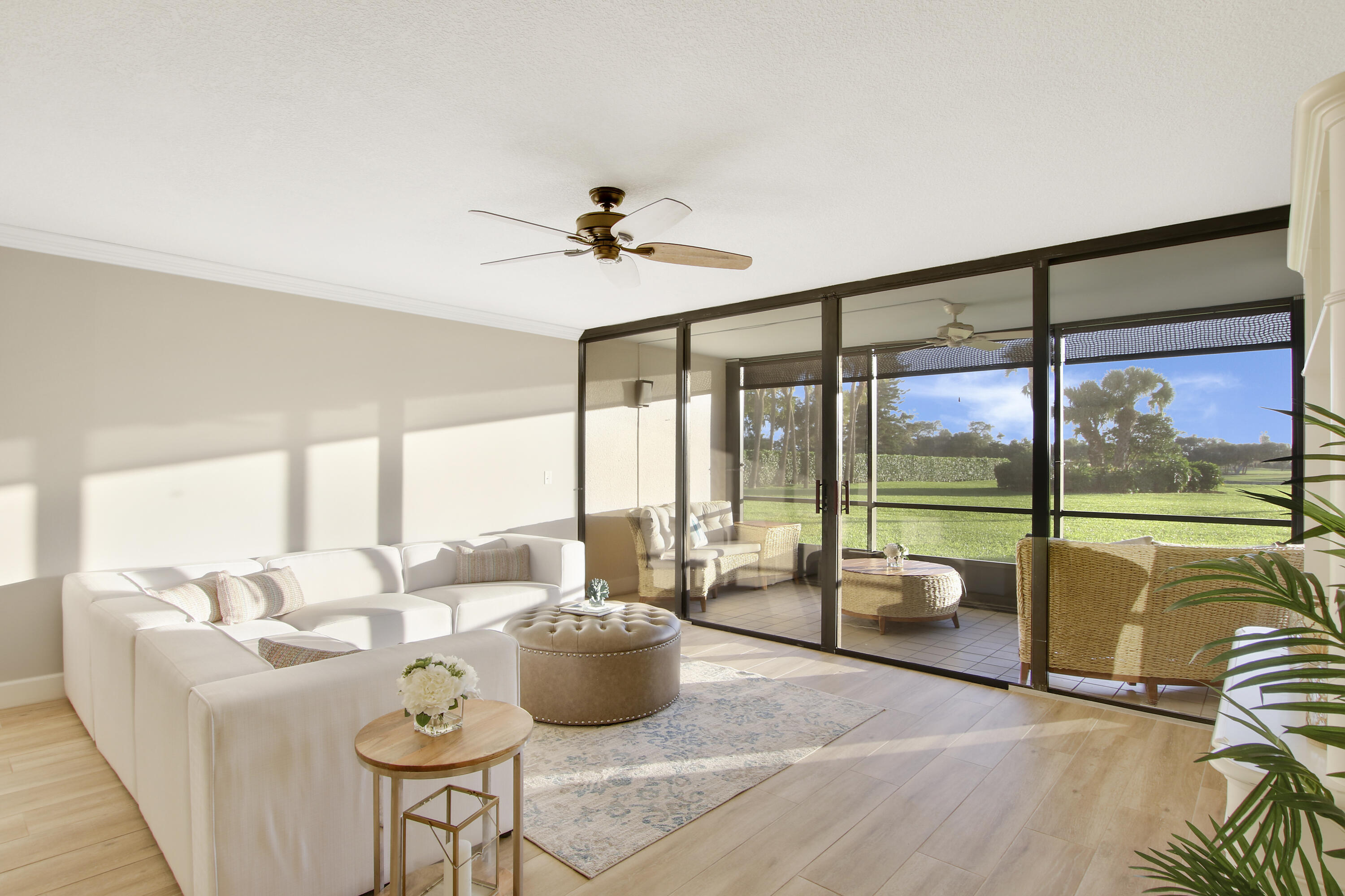 356 Golfview Road, Unit 101 North Palm Beach, FL 33408 - Photo 25 of 25 Open floor plan living area