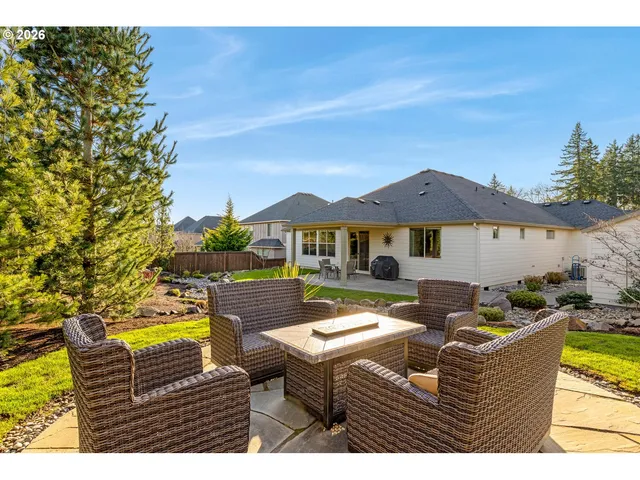 $1,095,000 | 14205 Northwest 56th Avenue, Vancouver, WA 98685