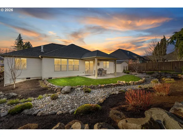 $1,095,000 | 14205 Northwest 56th Avenue, Vancouver, WA 98685