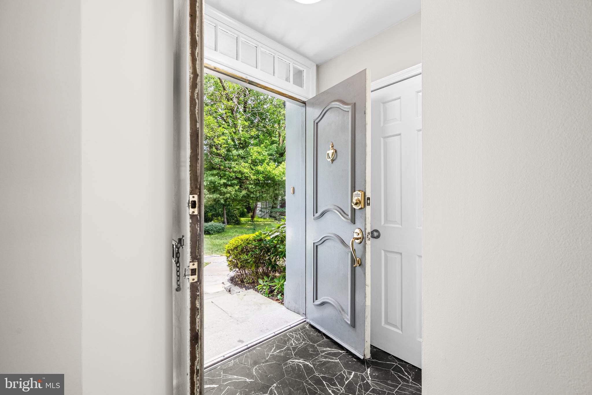 15 Llanfair Road, Unit D Ardmore, PA 19003 - Photo 4 of 29 Entrance foyer