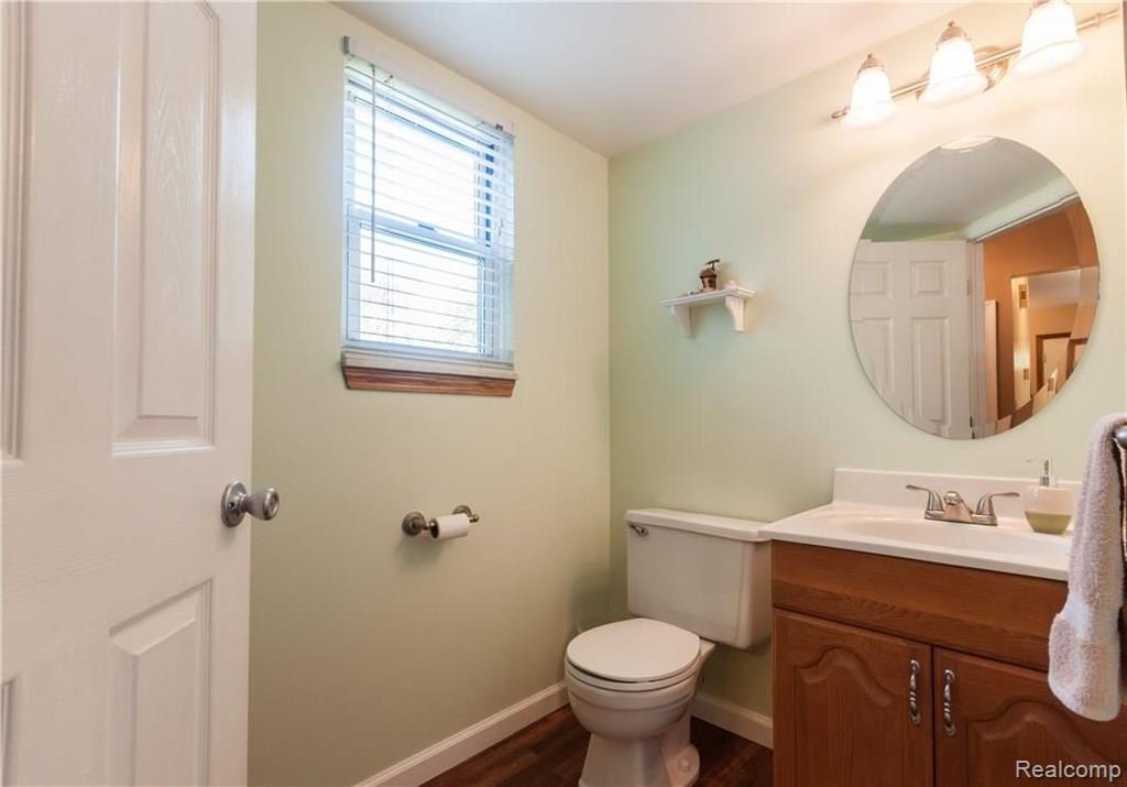 231 Arlington Drive Rochester Hills, MI 48307 - Photo 14 of 29