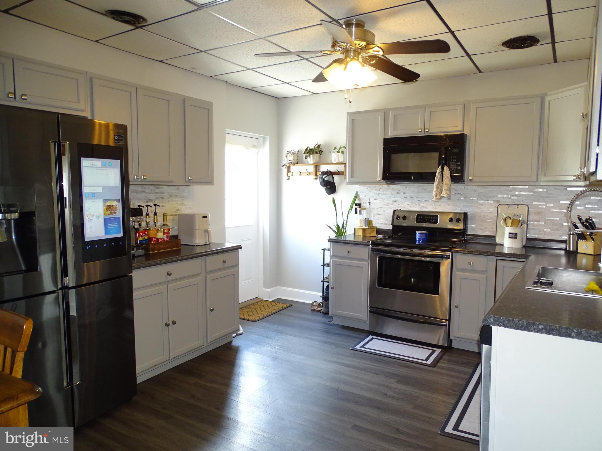 206 3rd Street Hanover, PA 17331 - Photo 3 of 18