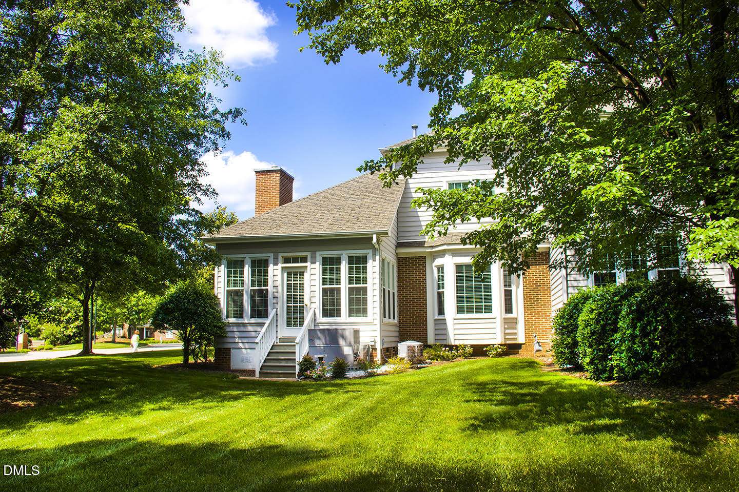 3425 Sir Colleton Court Raleigh, NC 27612 - Photo 2 of 41 sir 2