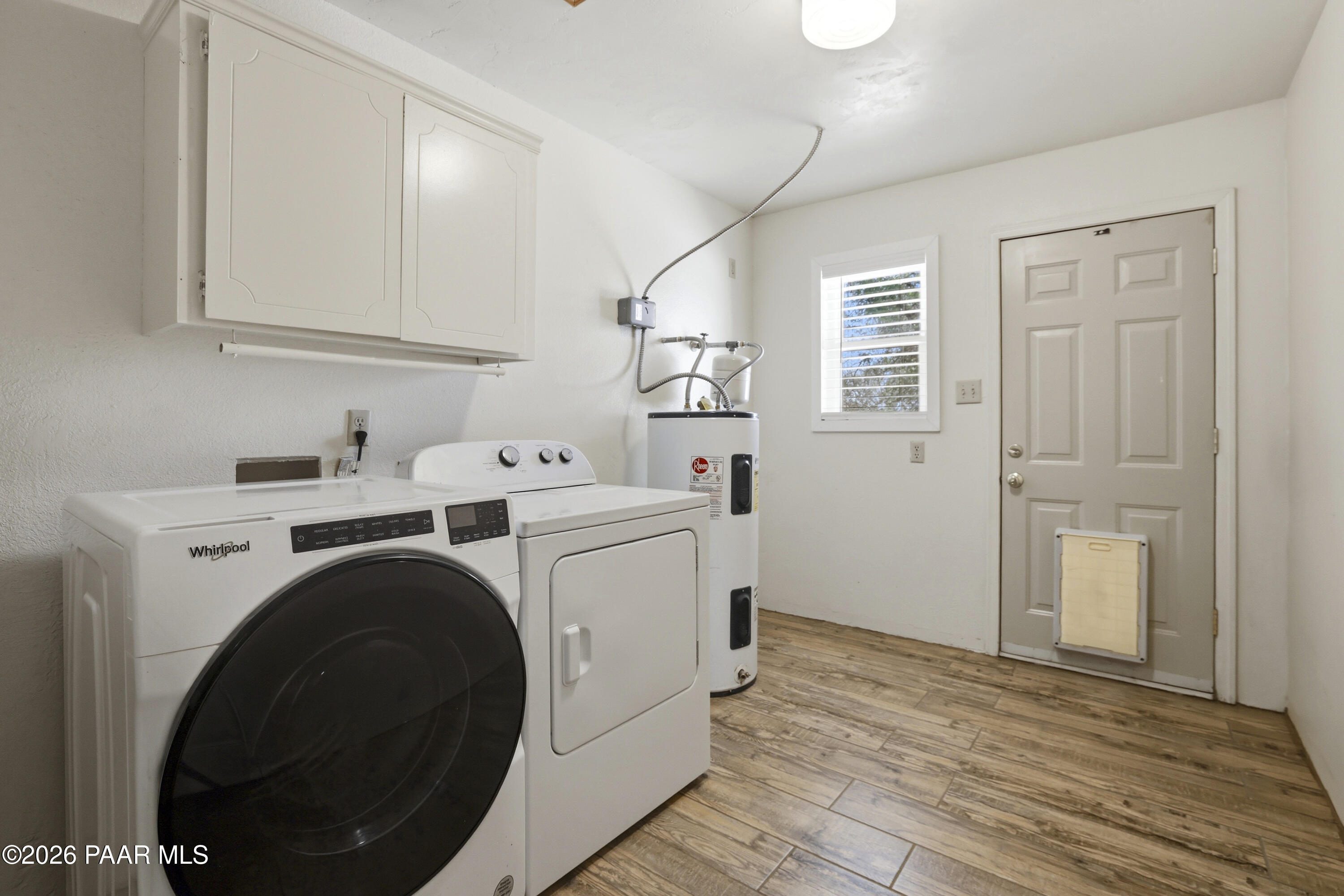 1690 West Oneal Road Prescott, AZ 86305 - Photo 29 of 61 Laundry Room