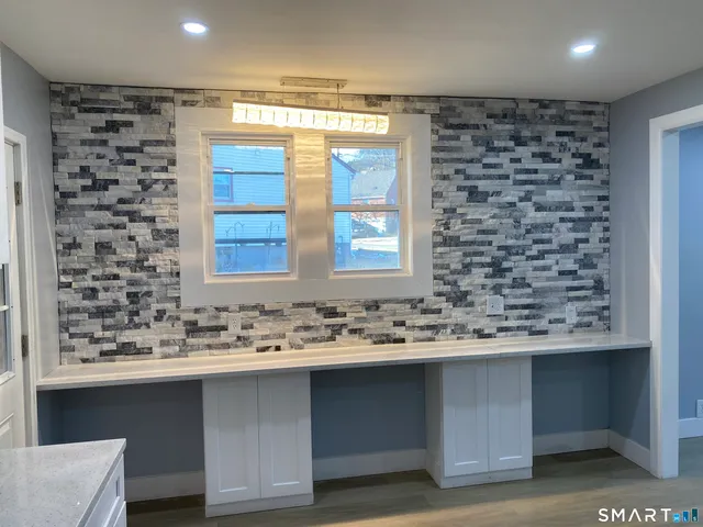 $350,000 | 212 Platt Street, Waterbury, CT 06704