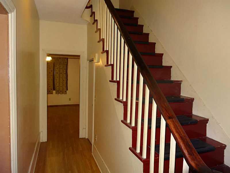 619 Old Rte 8 Harrisville, PA 16038 - Photo 9 of 18 Entry/Foyer.
