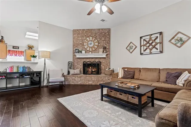 $2,250 | 706 Gateway Bend, Wylie, TX 75098