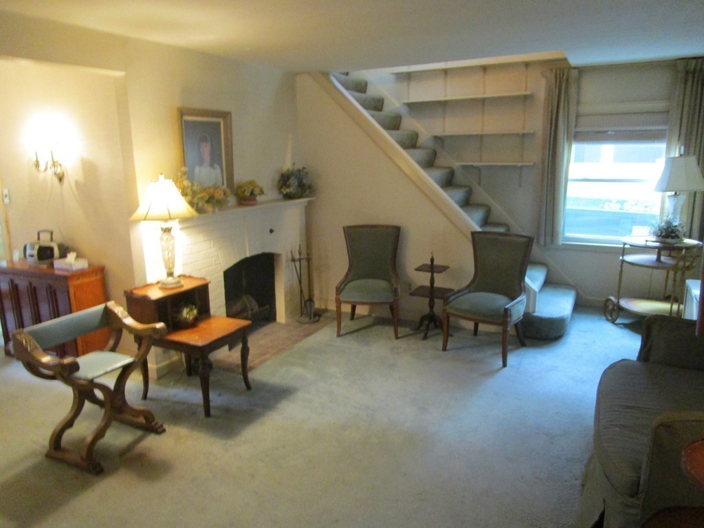 6 Westbrook Road Worcester, MA 01602 - Photo 4 of 23 Gallery Image 4