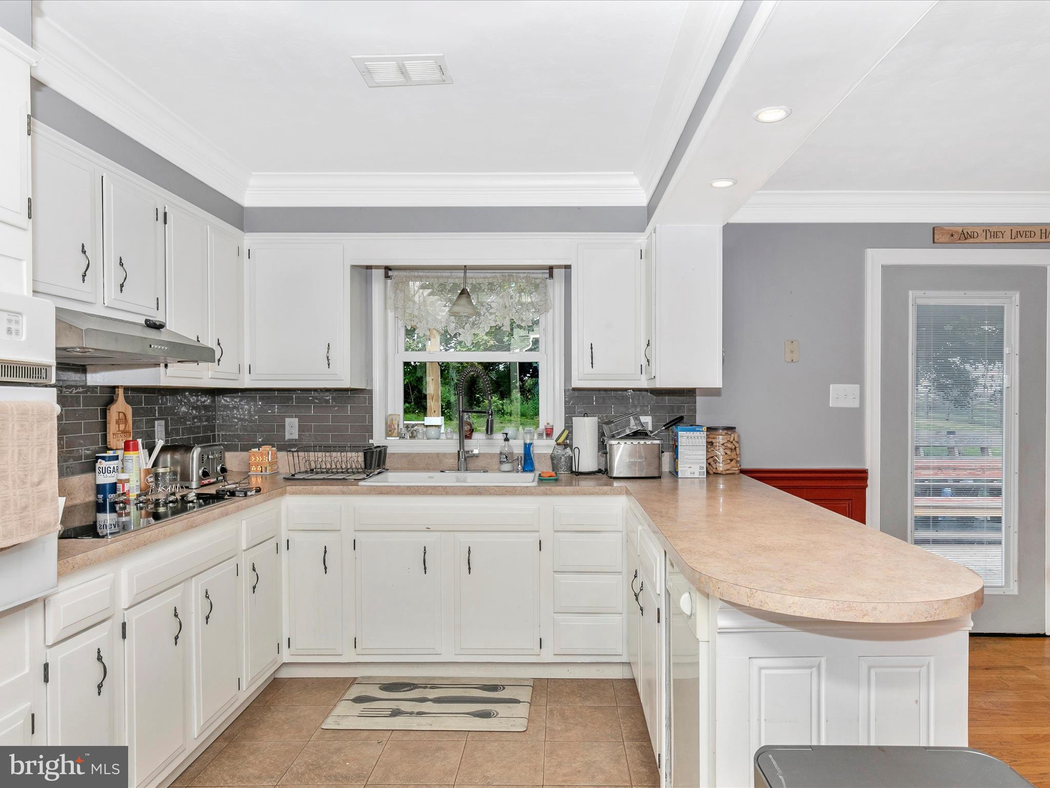 135 Circle Street Ranson, WV 25438 - Photo 36 of 61 AU3A9335