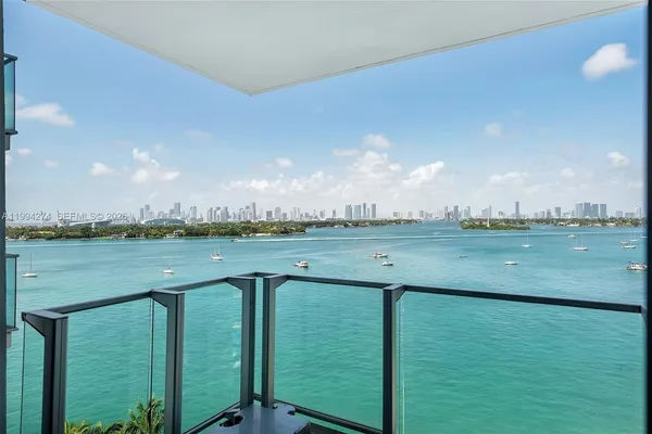 $4,700 | 1100 West Avenue, Unit 1020, Miami Beach, FL 33139