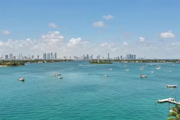 $4,700 | 1100 West Avenue, Unit 1020, Miami Beach, FL 33139