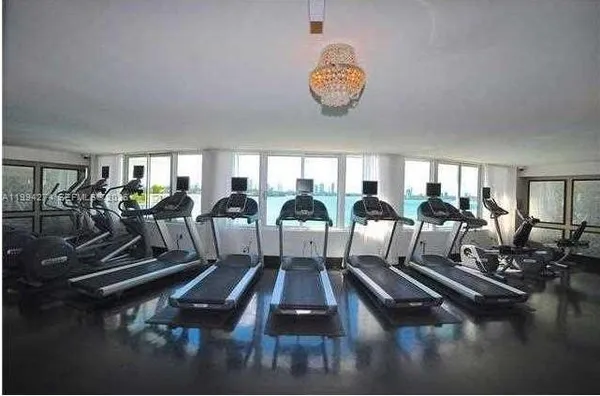 $4,700 | 1100 West Avenue, Unit 1020, Miami Beach, FL 33139