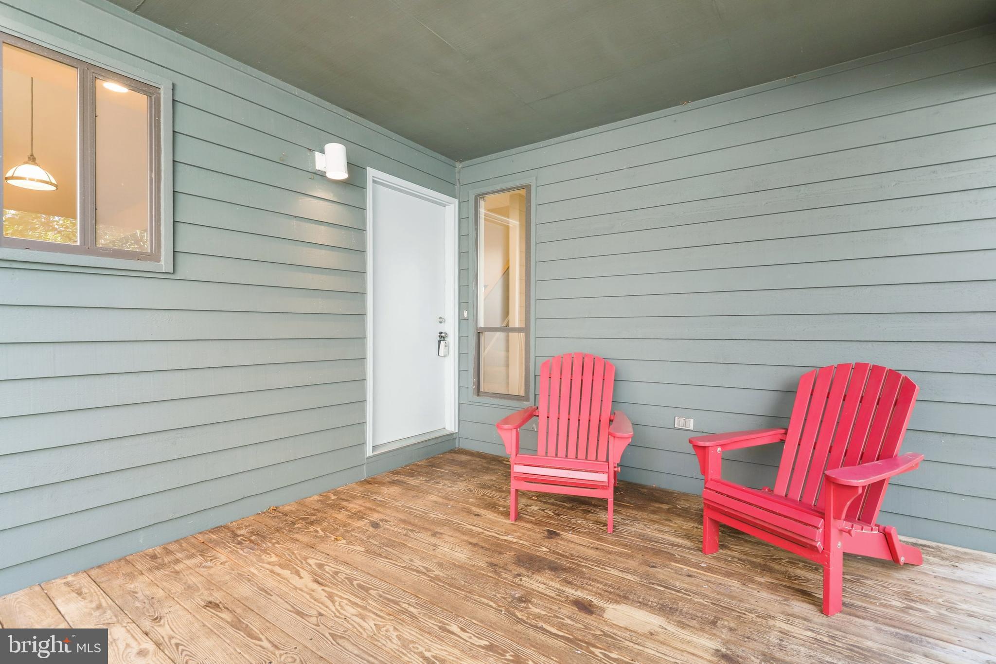 11917 Moss Point Lane Reston, VA 20194 - Photo 5 of 79