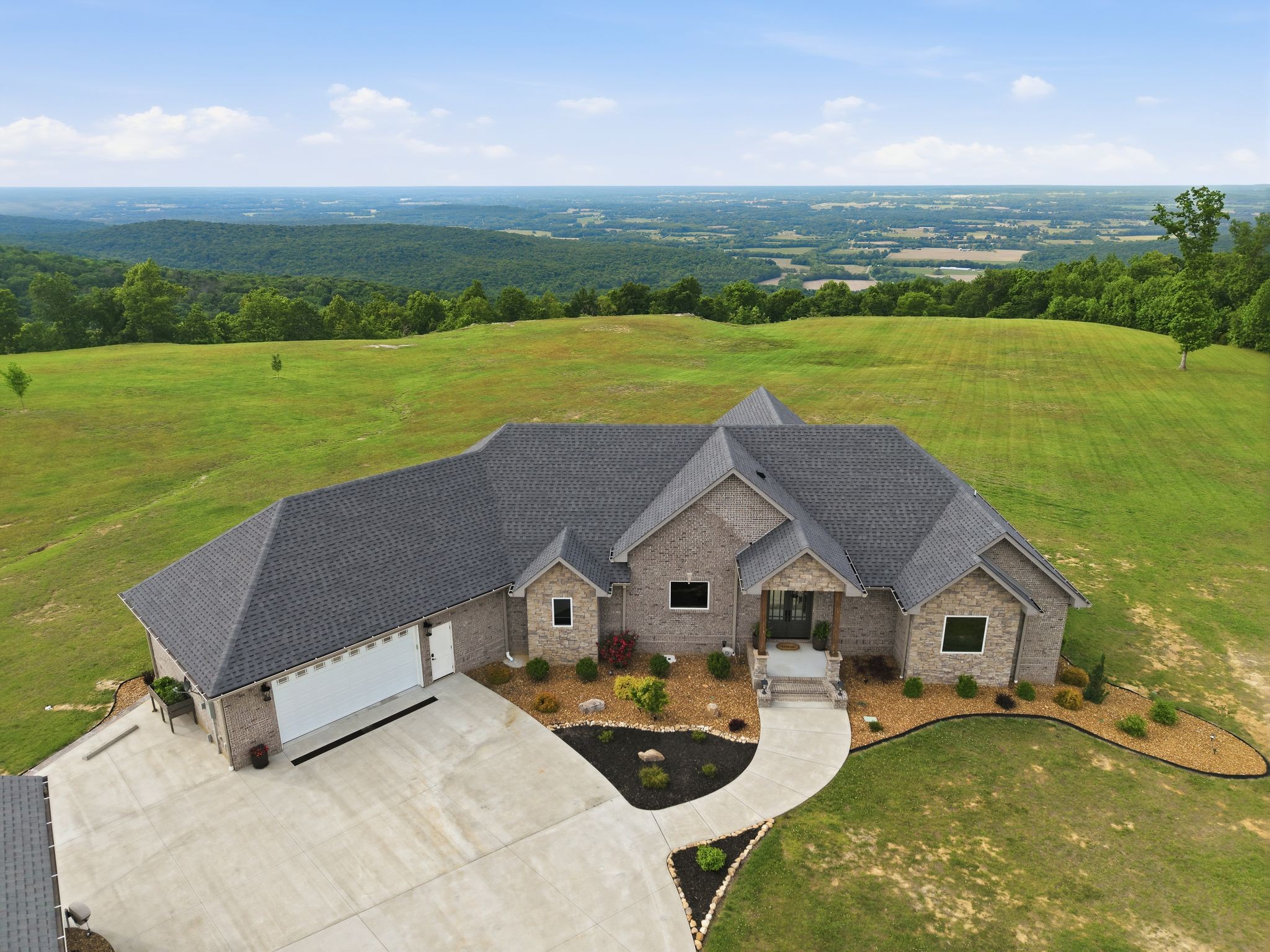 577 Box House Road Belvidere, TN 37306 - Photo 11 of 77