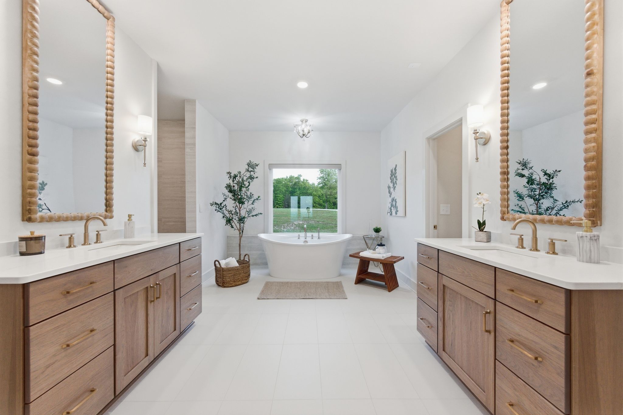 577 Box House Road Belvidere, TN 37306 - Photo 34 of 77 a spacious bathroom with a double vanity sink toilet mirror and bathtub