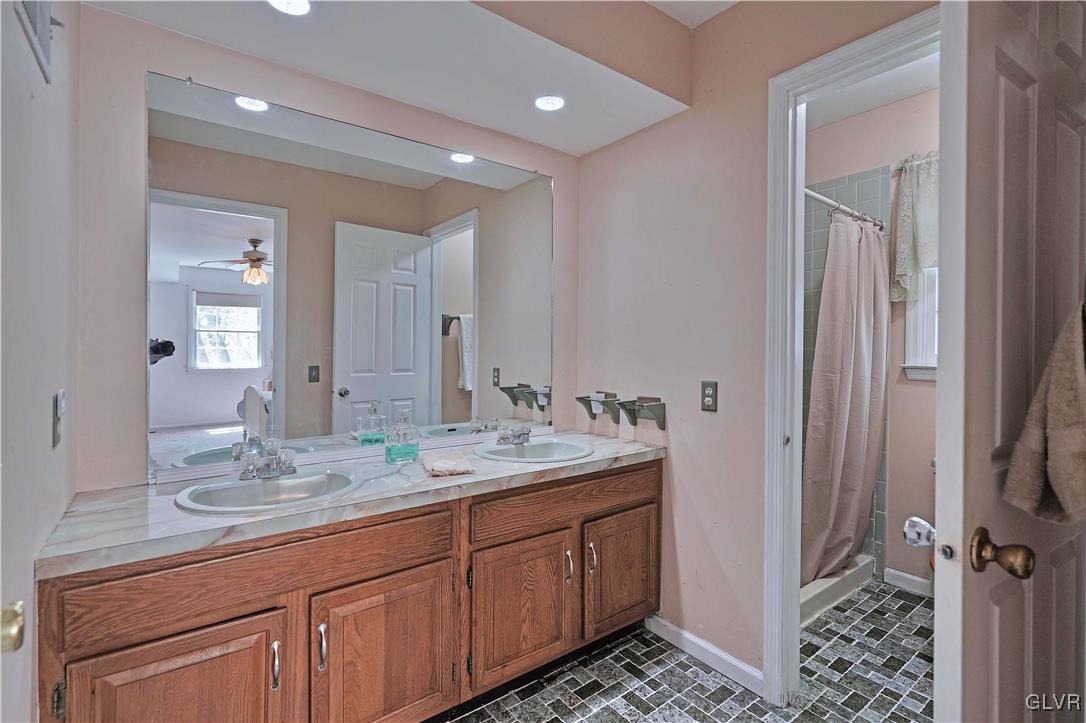 3509 Margate Road Bethlehem, PA 18020 - Photo 20 of 31 Master bathroom