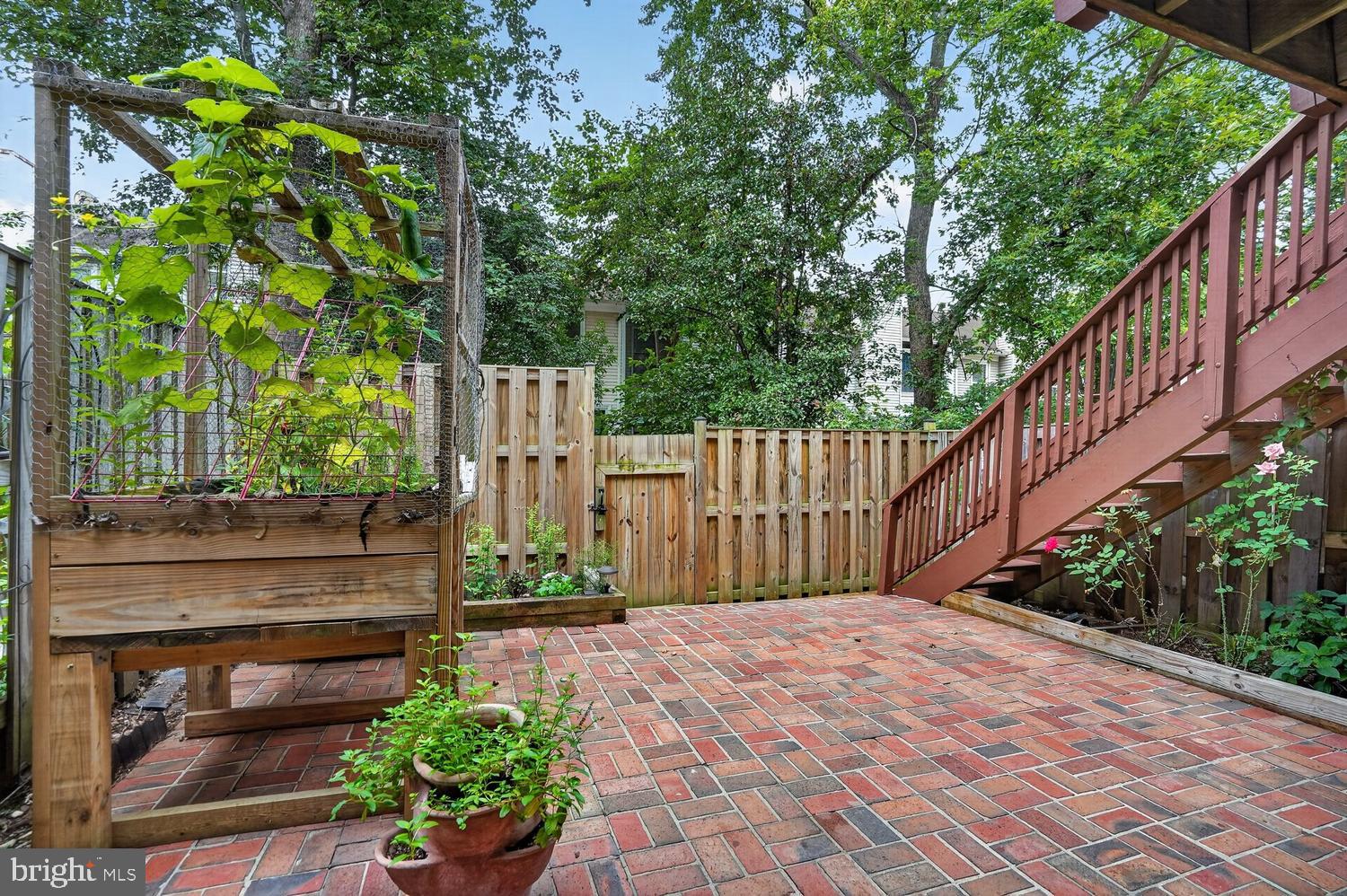 7372 Stream Way Springfield, VA 22152 - Photo 24 of 27 Gallery Image 24