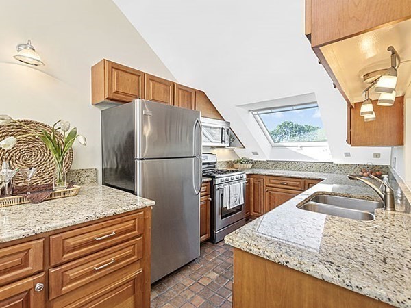 44 High Street, Unit 4 Boston, MA 02129 - Photo 12 of 37