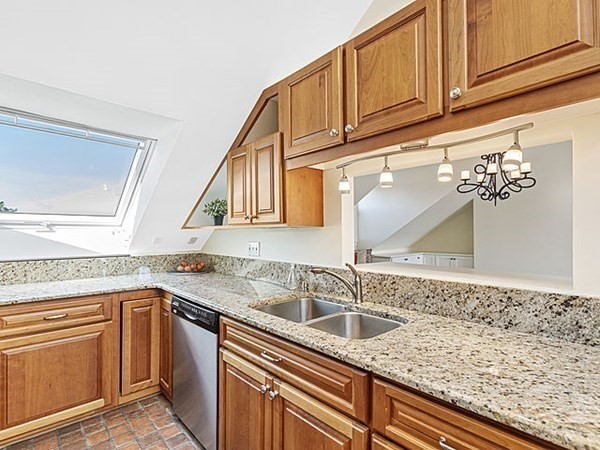 44 High Street, Unit 4 Boston, MA 02129 - Photo 13 of 37